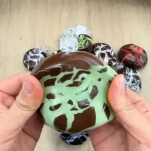 Cracked Shell Gummy Wax Gummy Mint Chocolate Crisp Handmade Ball Squeeze Stress Relief Creative Fingertip Toy Product Image