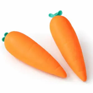 33 cm Extra-Large Carrot Squeeze Toy