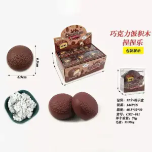 🍜 Kawaii Ramen Cube Squishy Toy – Instant Noodle Theme Fidget Product Image